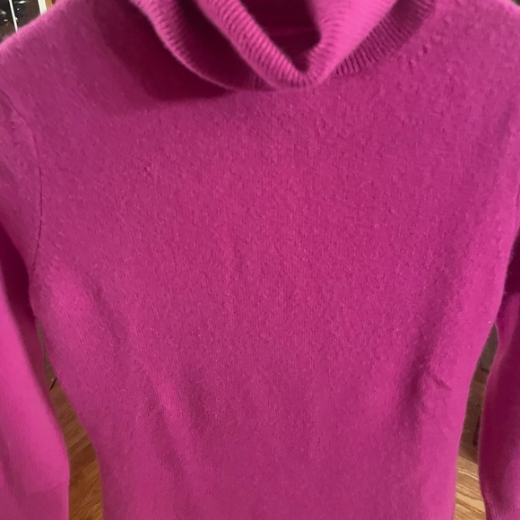 Express Pink 100% Cashmere Turtleneck Sweater Small Soft Lightweight Knit READ - Picture 5 of 9